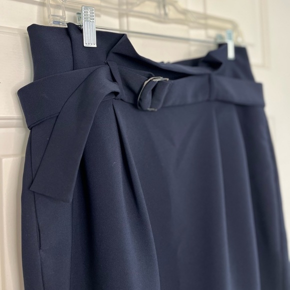 Simon Contemporaine Paperbag Waist Pleated Pencil Skirt 8 Navy Blue - Picture 4 of 13